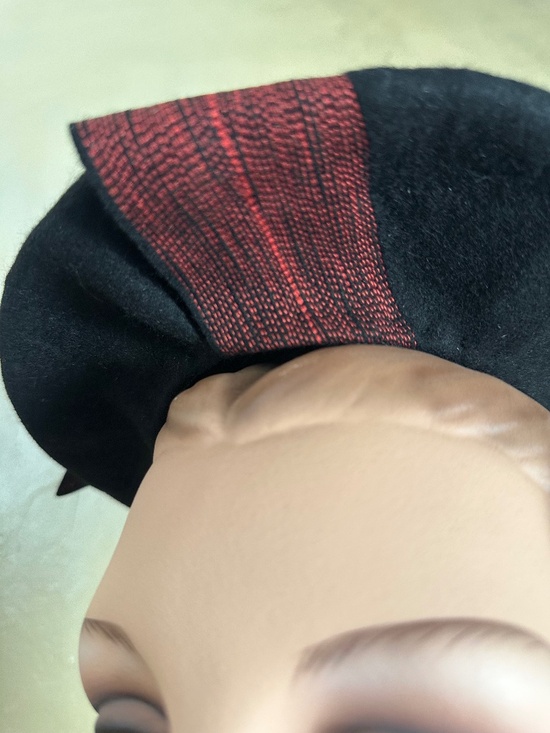 FABULOUS 1940S\' BLACK TILT hat + RED TOPSTITCHING & BACK BOW main image 9